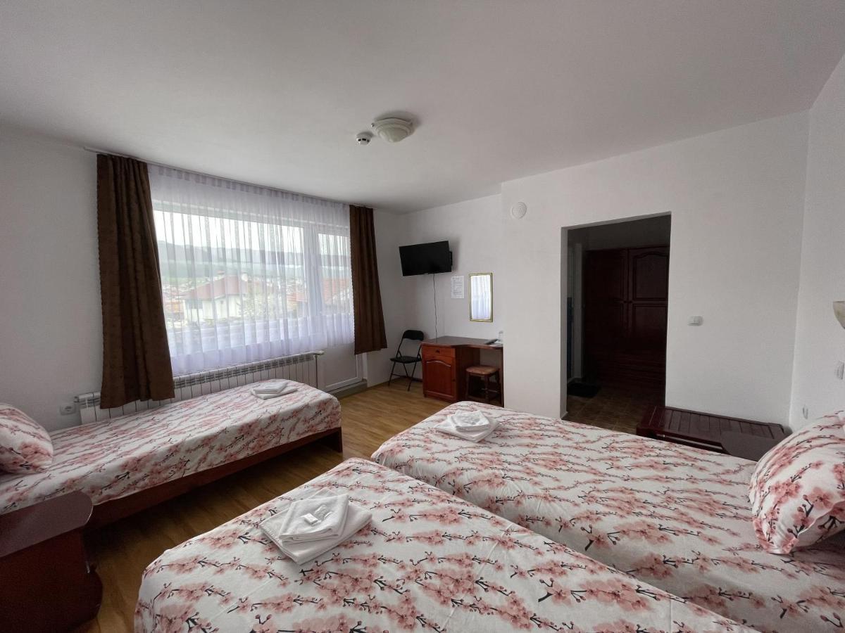 Family Hotel Panorama Syrnica Zewnętrze zdjęcie